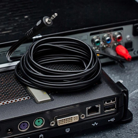 Шнур 3.5мм стерео штекер-2 RCA 7м Rexant 17-4206 Шнур 3.5мм стерео штекер-2 RCA 7м Rexant 17-4206