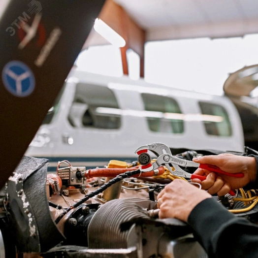 Клещи переставныеавные трубные захватные 10-75мм для сифонов масляных фильтров пластмассовых труб L=250мм пластиковые насадки на губках Cr-V хромированные