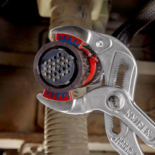 Клещи переставныеавные трубные захватные 10-75мм для сифонов масляных фильтров пластмассовых труб L=250мм пластиковые насадки на губках Cr-V хромированные