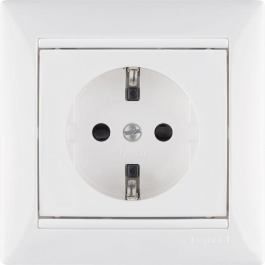 Механизм розетки 1-м СП Valena 16А IP21 230/250В 2P+E с заземл. защ. шторки на винтах бел. Leg 774421