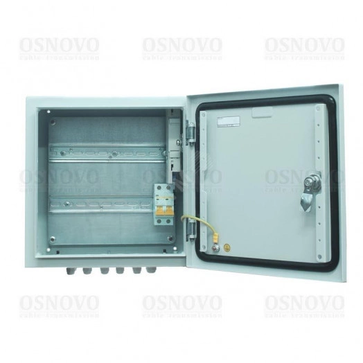 Станция базовая уличная с оптическим кроссом. Встроенные DIN-рейки верхняя - 210мм, нижняя - 150мм.