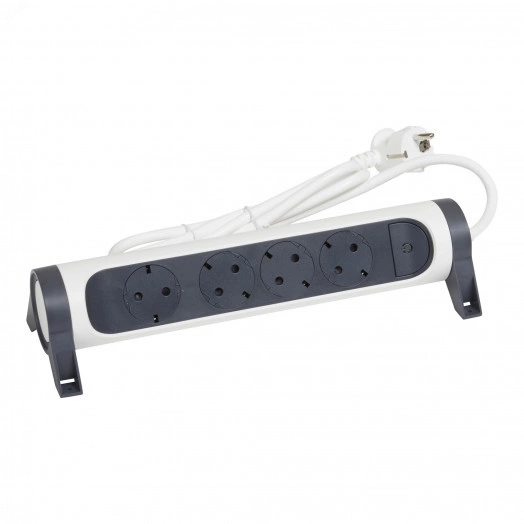Удлинитель с поворотным основанием серии  Комфорт  4 x 2К+З с кабелем 3 м., цвет: бело-черный