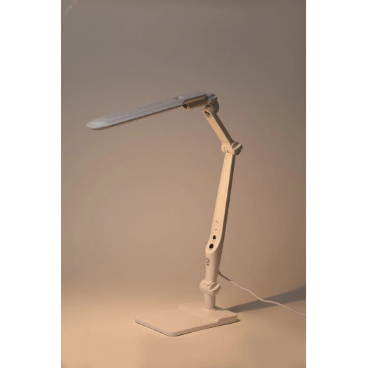 Светильник настольный светодиодный NLED-497-12W-W на струбцине и с основанием белый ЭРА