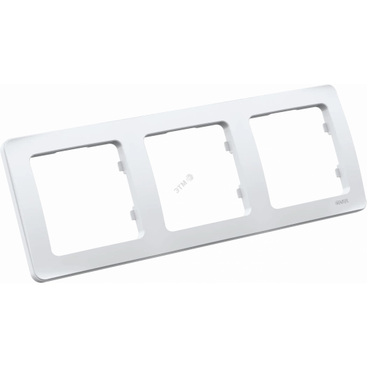 MASTER Рамка на 3 поста, белая