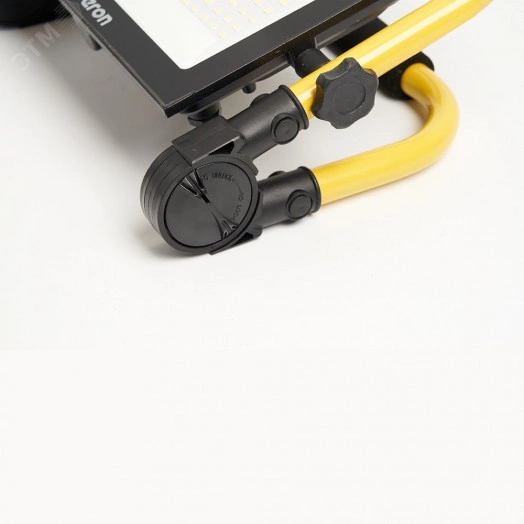 Прожектор светодиодный ДО-70w переносной 6400К 6300Лм IP65