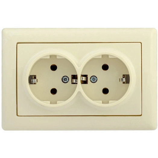 Розетка 2-ая с заземляющим контактом 16А BOLERO кремовый