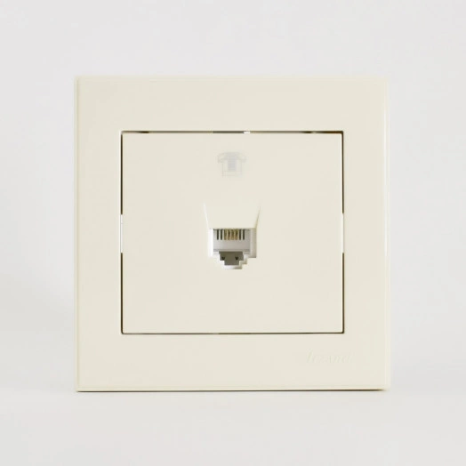 Розетка RAIN телефонная евро крем