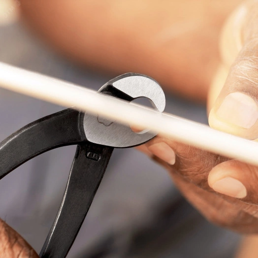 Клещи для пробивания кафельной плитки губки в форме клюва попугая L-200 мм чёрные блистер KN-9100200SB