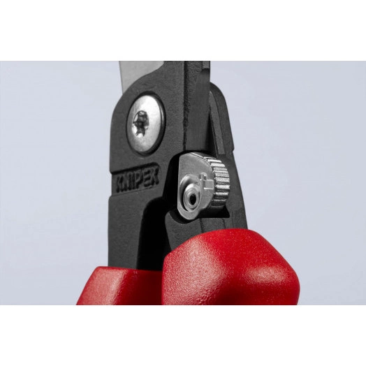 Клещи электромонтажные 6-в-1 захват плоского и круглого материала гибка удаление заусенцев снятие изоляции 075 - 15 + 25 мм обжимка контактных гильз 05 - 25 мм кабелерез  15 мм (5 х 25 мм) L-200 мм защёлка-собачка хромированные обливные рукоятки