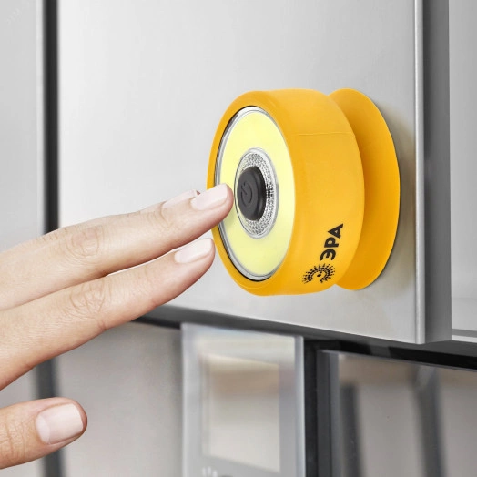 Фонарик карманный на батарейках 3хААА, ударопрочный, съемная присоска-чехол RB-703 Практик ЭРА