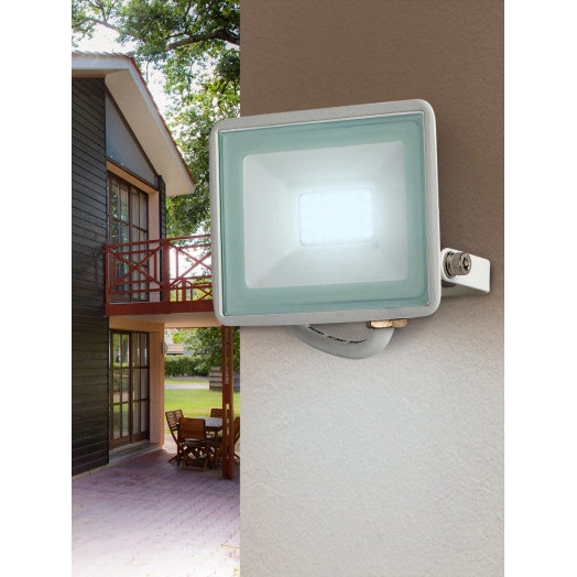 Прожектор светодиодный уличный LPR-023-W-65K-030 30Вт 6500K 2400Лм IP65 белый ЭРА