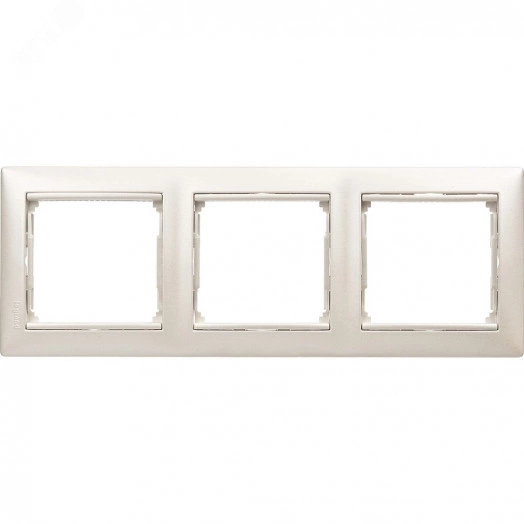 VALENA Рамка 3 поста горизонтальная жемчужная