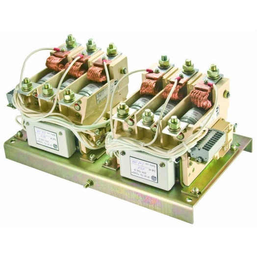 КВ2-250-3В3-ВР 220В 8з/8р Контактор реверсивный 133130243.01