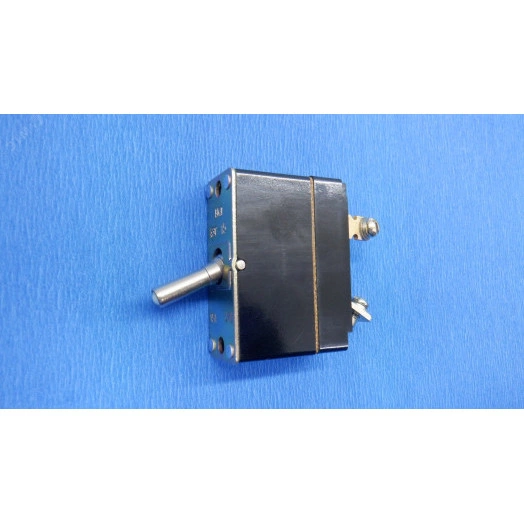 АЗС-15 УХЛ3 АВТОМАТ ЗАЩИТЫ СЕТИ 330040112.01