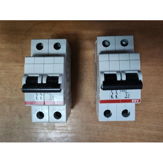 Выключатель автоматический модульный 2п C 4А 6кА S202 C4 ABB 2CDS252001R0044
