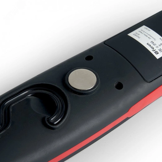 Фонарь светодиодный рабочий на батарейках 3хАА 2w IP44 пластик (TH2403)