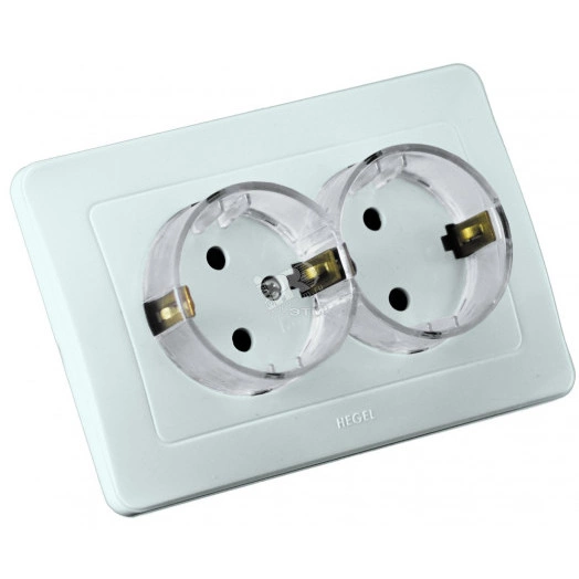 Розетка двойная скрытая с заземлением со шторками (стакан) белая (РС16-382)