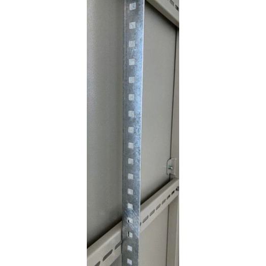 Профиль вертикальный 1800х36х36 ПВ-01 SchE 31210DEK