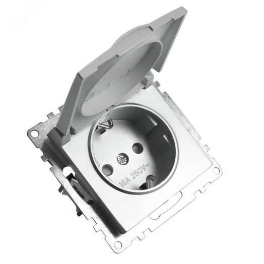 Розетка 1-местная с крышк с защ. штор (механизм) с/з, 250В, 16А, серия Катрин, серебро