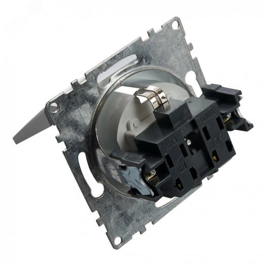 Розетка 1-местная с крышк с защ. штор (механизм) с/з, 250В, 16А, серия Катрин, серебро