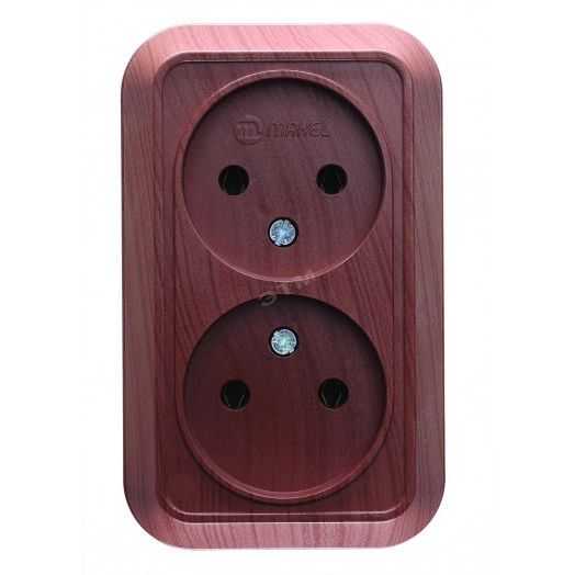 Розетка двойная наружная без заземления орех