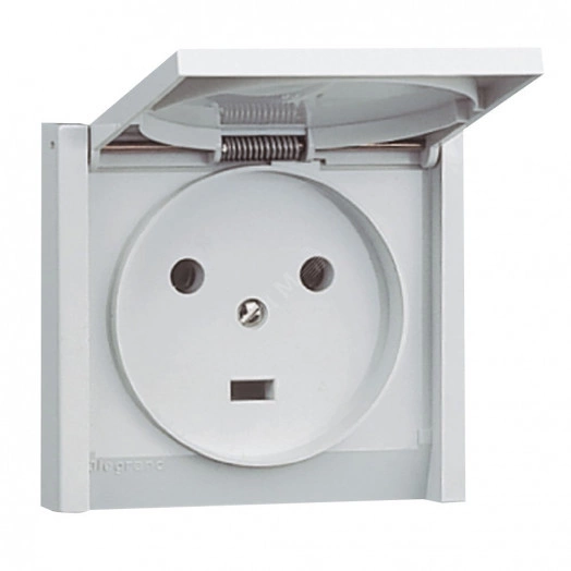 Plexo Розетка IP44 2К+З с заземлением 20А