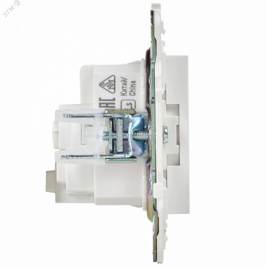 SKANDY Розетка с заземлением без защитных шторок 16А SK-R05W арктический белый IEK