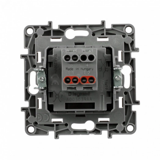 ETIKA Переключатель промежуточный винтовые клеммы  10 AX 250 В алюминий