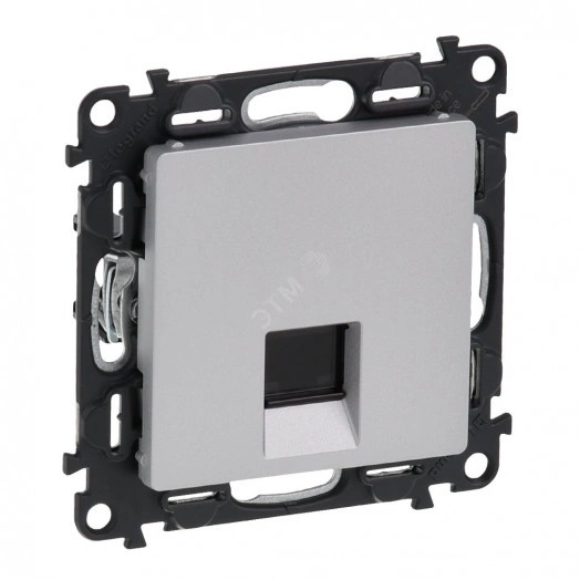 Valena LIFE Розетка информационная RJ45 категория 6 UTP с лицевой панелью алюминий