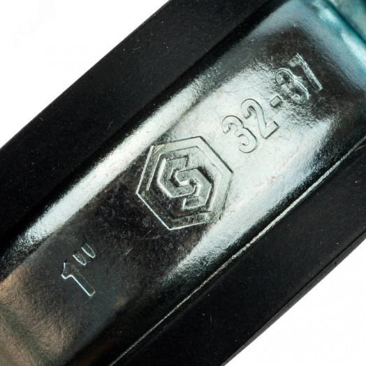 Хомут для труб с гайкой 1' (32-37)