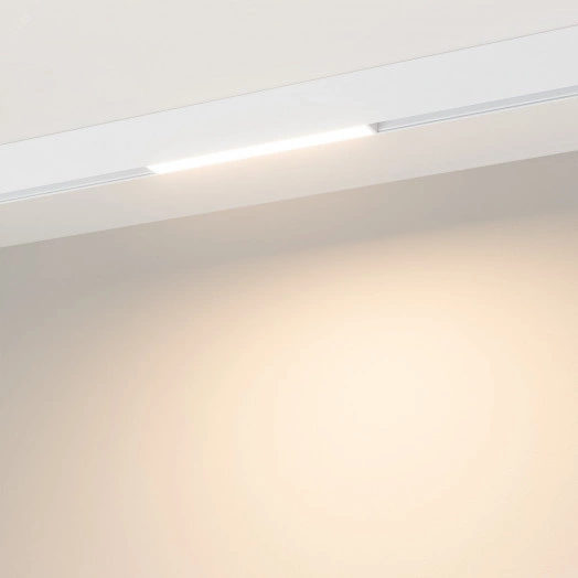 Светильник MAG-ORIENT-FLAT-L235-8W Warm3000 (WH, 80 deg, 48V) (, IP20 Металл, 3 года)