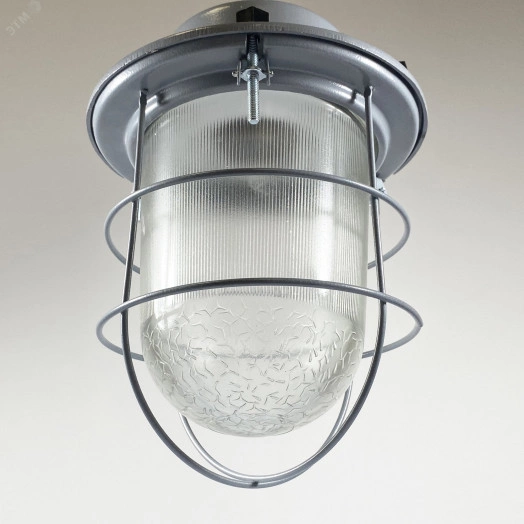 Светильник НСР-02х200 с решеткой литой корпус IP54