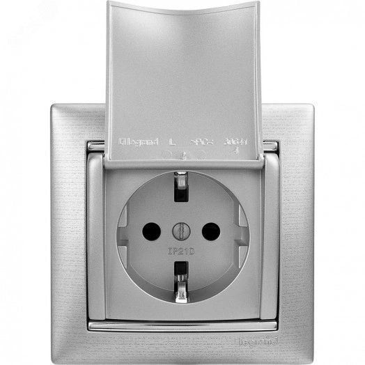 VALENA Розетка с заземлением без шторок с крышкой алюминий