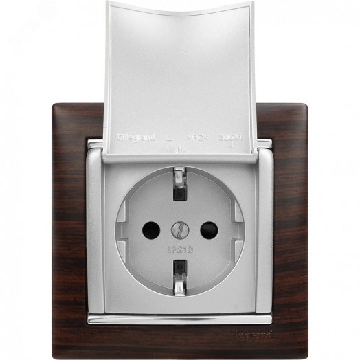 VALENA Розетка с заземлением без шторок с крышкой алюминий