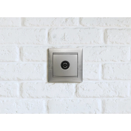 VALENA Розетка телевизионная ТV звезда в рамку 2400мГц 1.5дБ алюминий