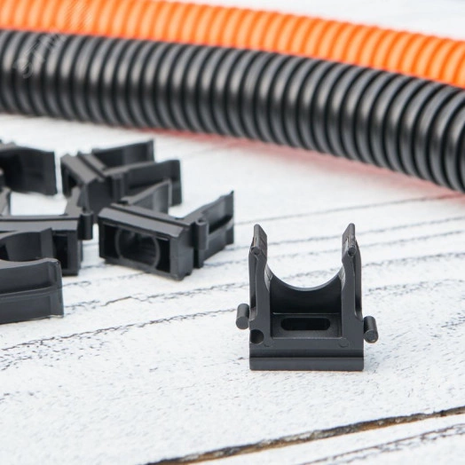 Металлорукав в ПВХ изоляции МРПИнг-32 (бухта 20 м/уп.) с зондом, черный, REXANT