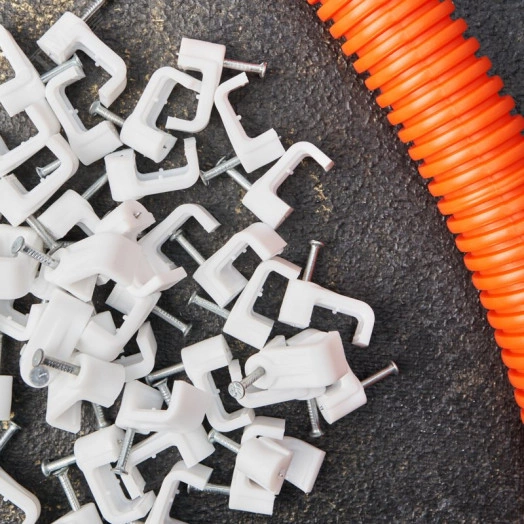 Крепеж кабеля плоский 12х6 мм, белый (50 шт/уп)