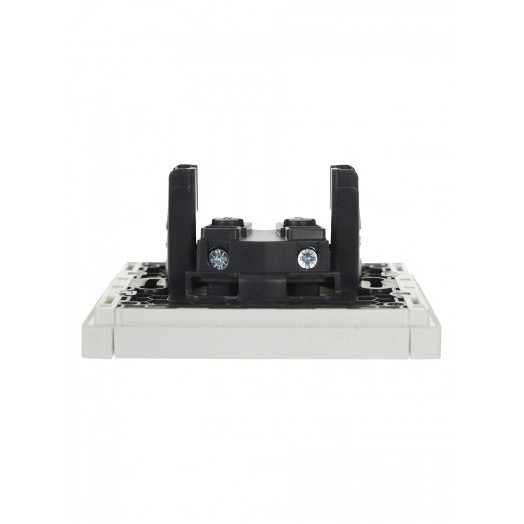 FORTE&PIANO Розетка 1-местная без заземления без защитных шторок винтовое крепление 10А FP218 белый IEK