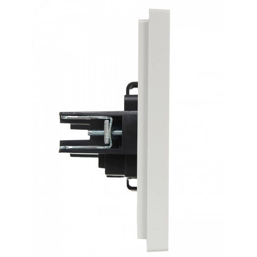 FORTE&PIANO Розетка 1-местная без заземления без защитных шторок винтовое крепление 10А FP218 белый IEK