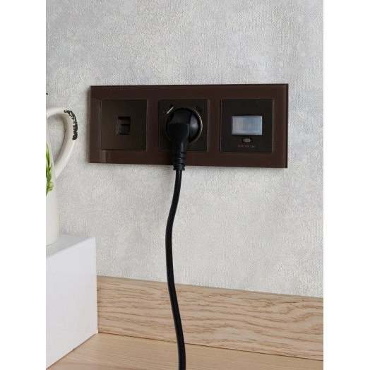 BRITE Розетка компьютерная RJ45 кат.6 РК11-БрТБ темная бронза IEK