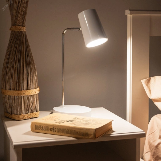 Светильник настольный светодиодный 6W Сенсорный выключатель Диммер UЛм-B600 6W/4500K/DIM WHITE белый