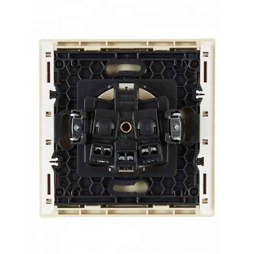 FORTE&PIANO Розетка 1-местная с заземлением с защитными шторками винтовое крепление 16А FP415 ваниль IEK