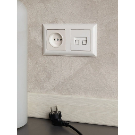 BRITE Розетка компьютерная двойная RJ45 кат.6 РК11-2-БрБ белый IEK