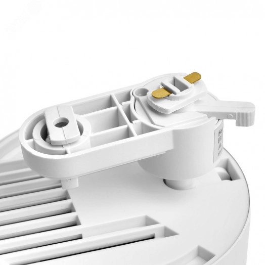 Светильник трековый на шинопровод ДПО GX70 без лампы белый