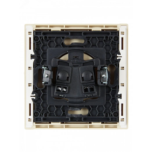 FORTE&PIANO Розетка 1-местная без заземления с защитными шторками винтовое крепление 10А FP417 ваниль IEK