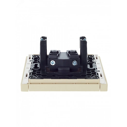 FORTE&PIANO Розетка 1-местная без заземления с защитными шторками винтовое крепление 10А FP417 ваниль IEK