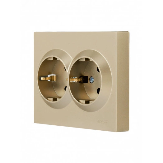 VESNA Розетка двойная с защитой от детей ПБТ золото
