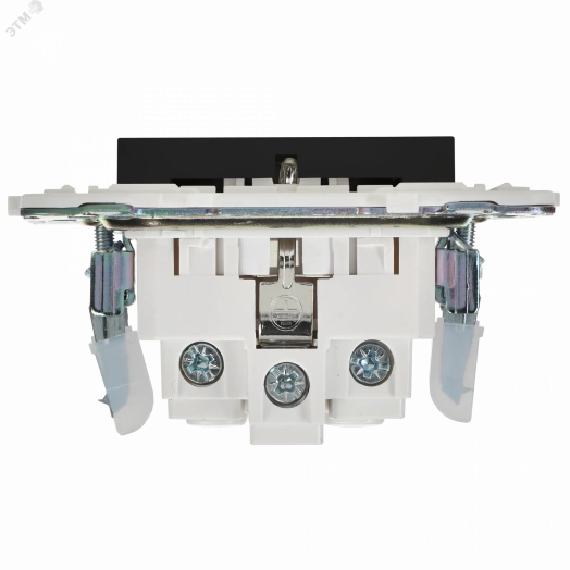 SKANDY Розетка с заземлением с защитными шторками 16А SK-R04Bl черный IEK