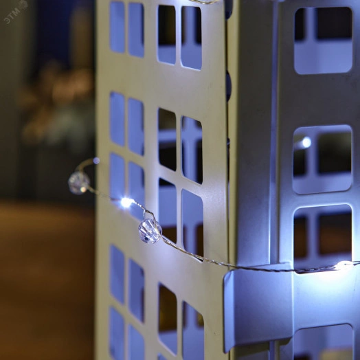 Гирлянда светодиодная на батарейках 2AA (не в/к) Бусины мини 19м 20 светодиодов Провод прозрачный ULD-S1900-020/STB/2AA WHITE IP20 BEADS MINI