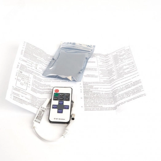 Контроллер к LED ленте 12-24v белый с ПДУ